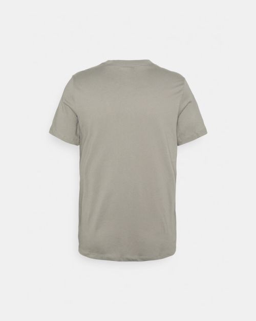 Nike man’s T-shirt (Demo)